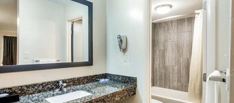 Brentwood Inn Richmond South