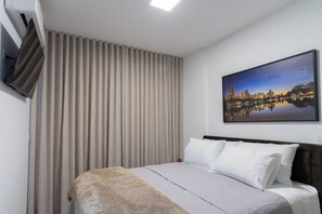 1 chambre, fer et planche à repasser, Wi-Fi, draps fournis