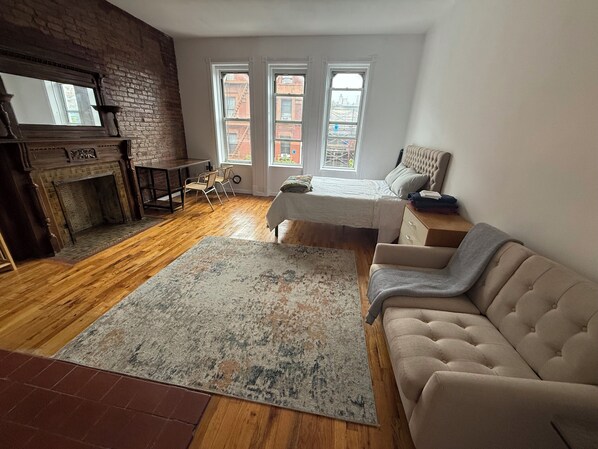 Interior - Chic stufio apartment #4 Close to Columbia university with WiFi, AC in New York (New York)