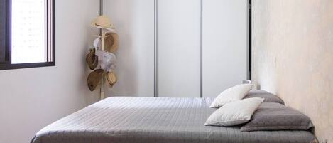 3 多间卧室、熨斗/熨衣板、WiFi、床单