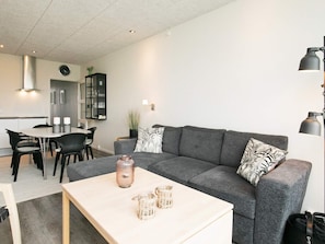 Interior - 6 Person Holiday Home on a Holiday Park in Blokhus (Blokhus)