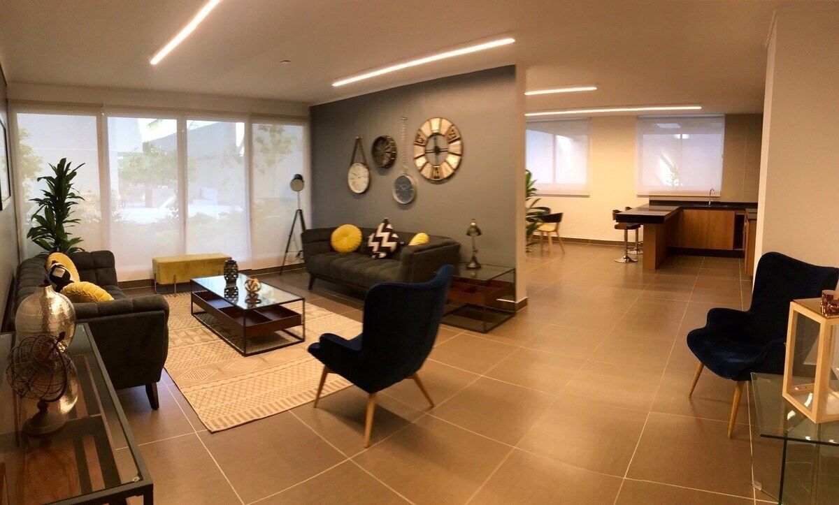 起居區 | 平面電視