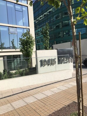 Exterior detail - Con todo lo que necesitas, depto 1D/1B en Estoril (Santiago)