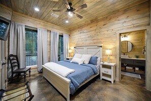 3 chambres, fer et planche à repasser, Wi-Fi gratuit, draps fournis