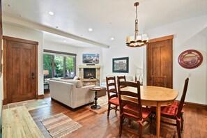 スマートテレビ、暖炉