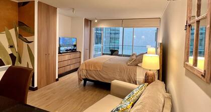 Atractivo y moderno estudio en Clínica Las Condes