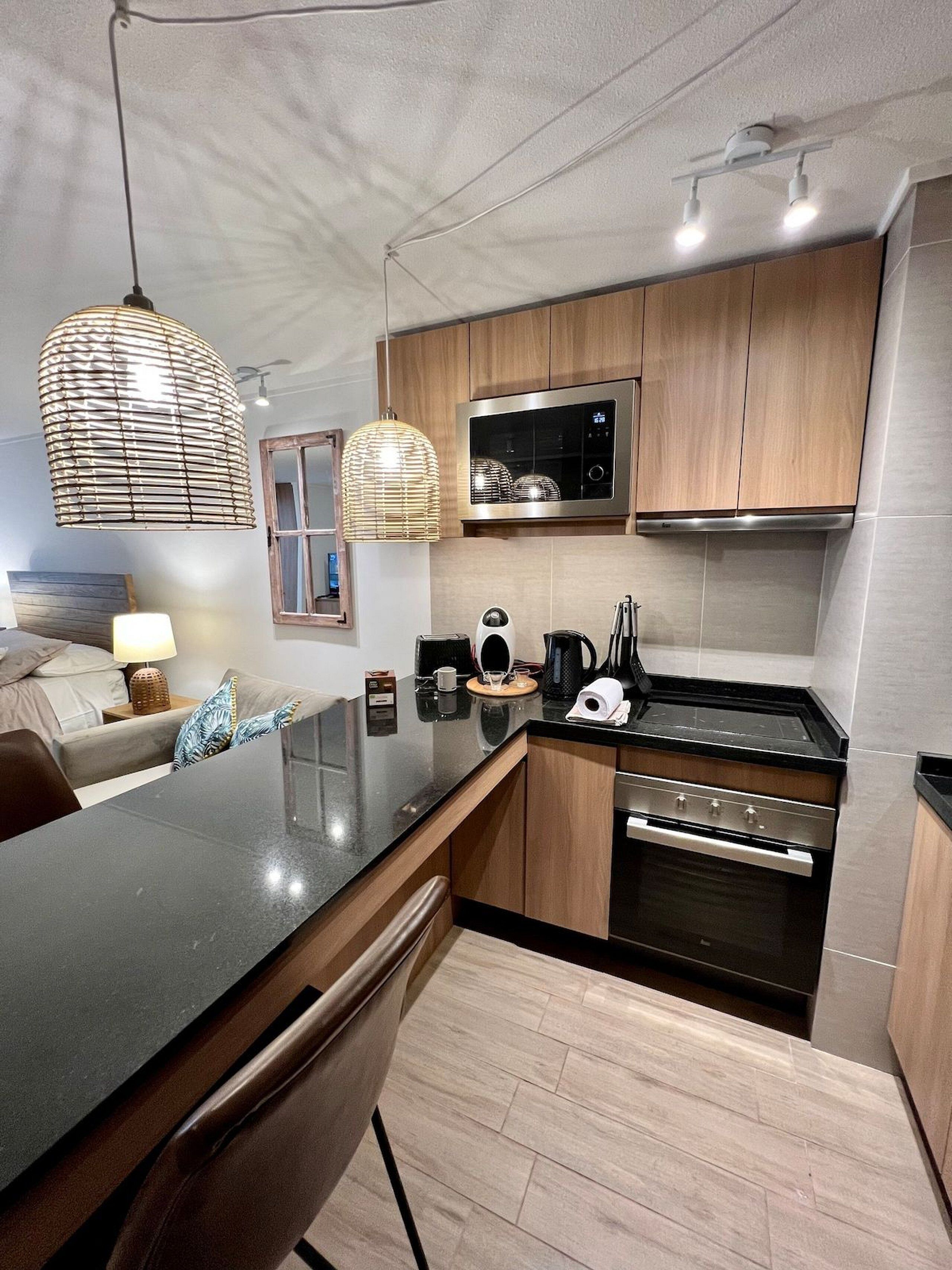 Apartment, City View | Private kitchen