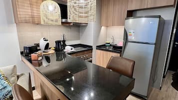 Apartemen, pemandangan kota | Dapur pribadi