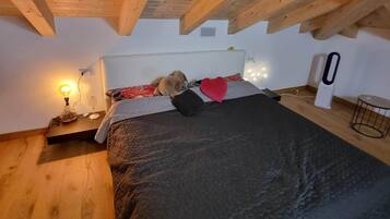 5 camere, ferro/asse da stiro, Wi-Fi, lenzuola