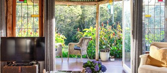 Heritage Cabin | Clawfoot Bath in the Rainforest | Byron Bay Hinterland