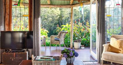 Heritage Cabin | Clawfoot Bath in the Rainforest | Byron Bay Hinterland