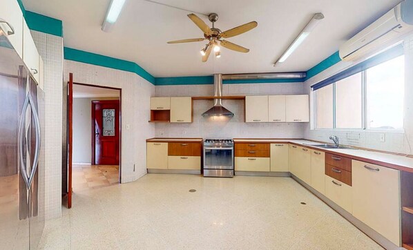 อพาร์ทเมนท์, 2 ห้องนอน, พร้อมสิ่งอำนวยความสะดวกสำหรับผู้พิการ | ครัวส่วนตัว