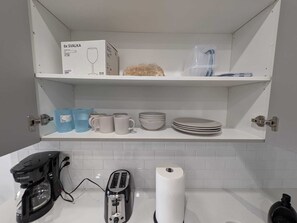 Microwave, oven, stovetop, dishwasher