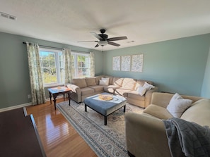 Smart TV, DVD player