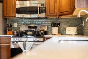 Microwave, oven, stovetop, dishwasher