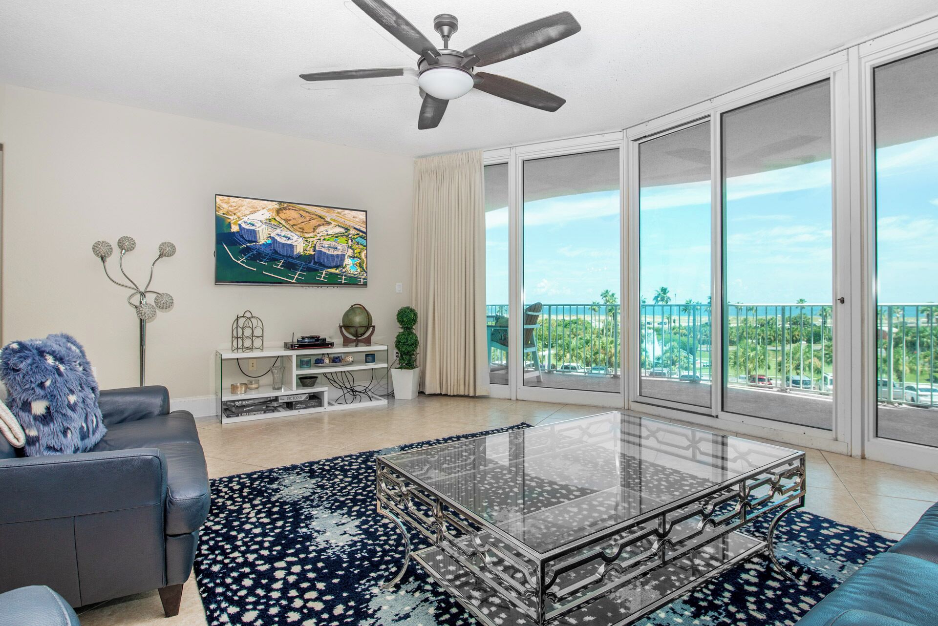 Smart-tv, stereoanlæg