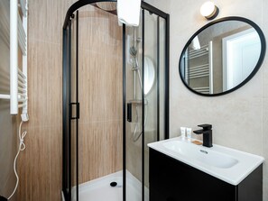 Shower, hair dryer, towels - Park Slowackiego Cosy Studio (Łódź)