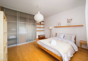 1 bedroom, WiFi, bed sheets