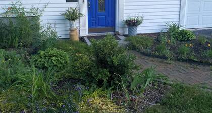 Charming 1-bedroom house in delightful Bangor 1.0 to Bangor center