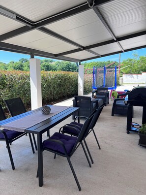 Outdoor dining - House Paola (Istria - Marcana) (Marcana)