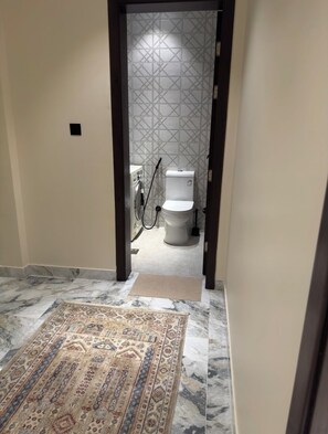 Jetted bath, hair dryer, towels, soap