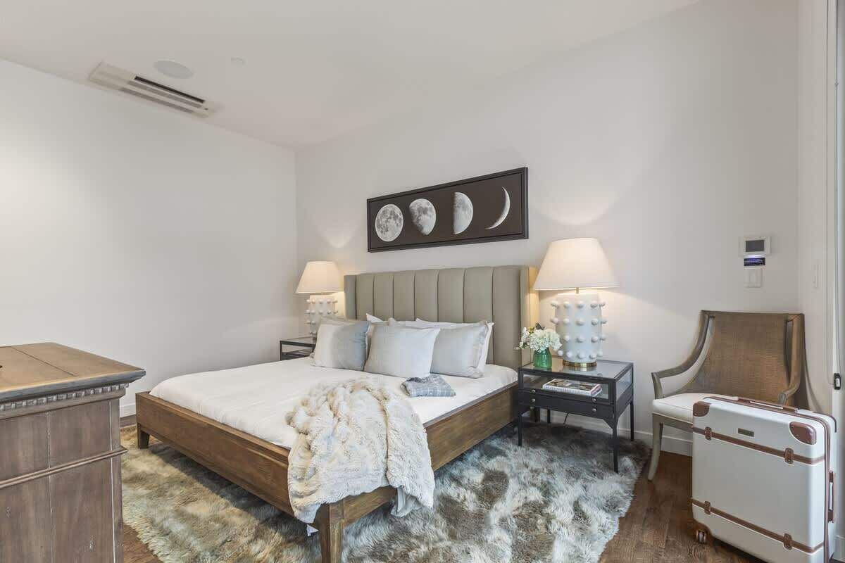 3 chambres, fer et planche à repasser, Wi-Fi gratuit, draps fournis