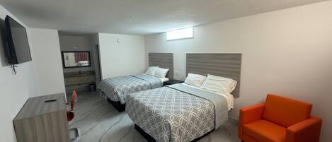 Room, Non Smoking, Private Bathroom | Desk, free WiFi