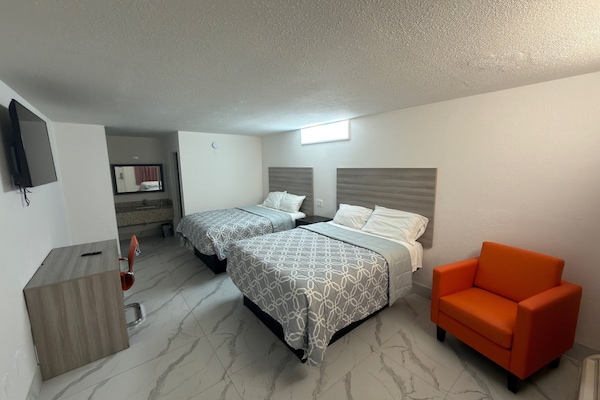 Room, Non Smoking, Private Bathroom | Desk, free WiFi