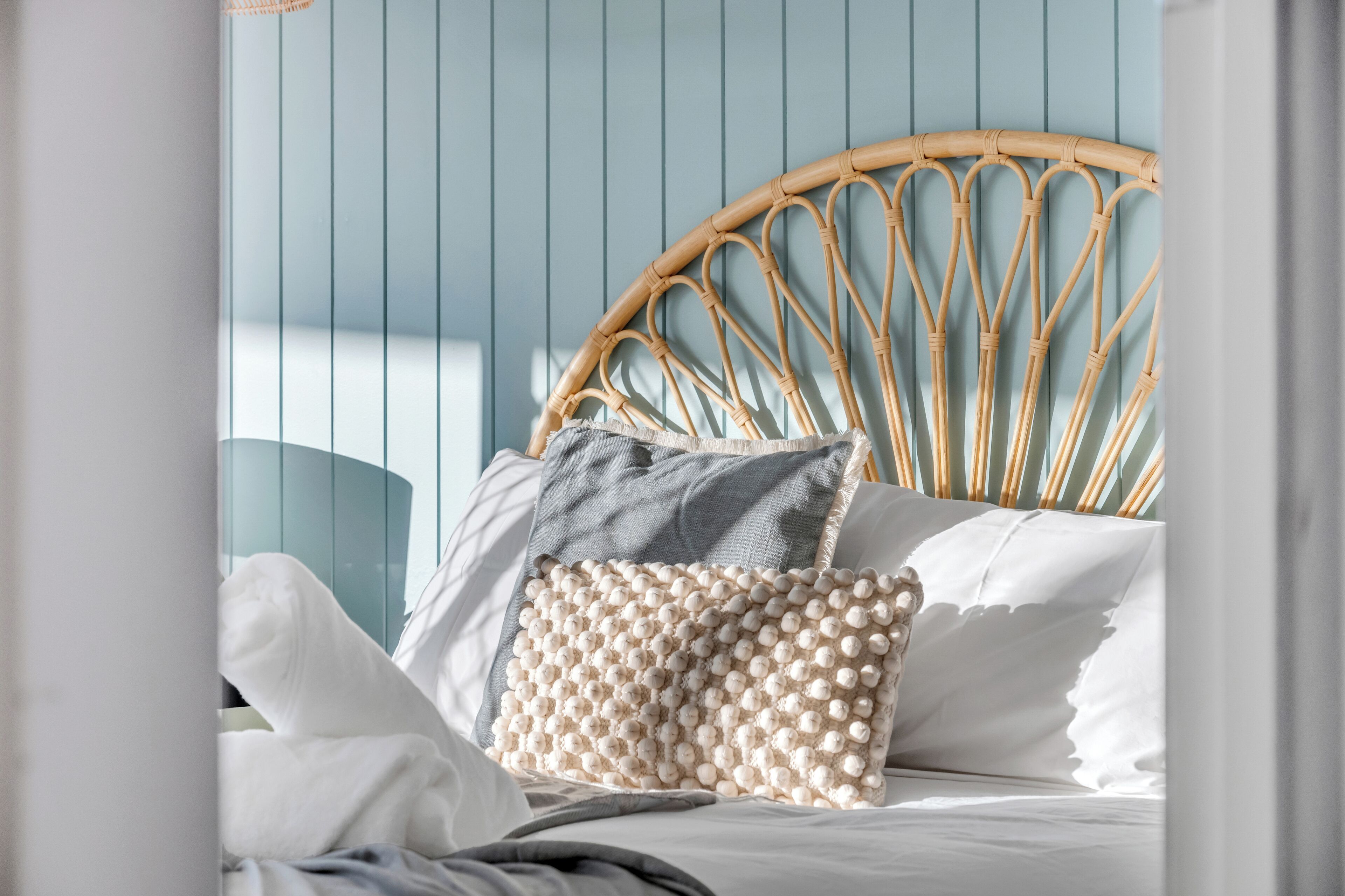 Iron/ironing board, WiFi