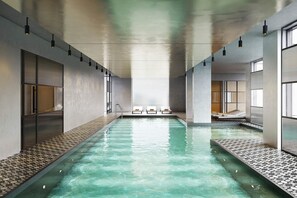 Una piscina techada