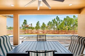 Outdoor dining - The Greatest Palomino at Lehigh Acres FL. (Lehigh Acres)