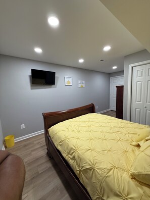 2 Schlafzimmer, Bügeleisen/Bügelbrett, Reisekinderbett, kostenloses WLAN