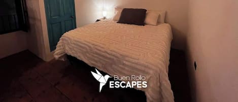 1 chambre, bureau, fer et planche à repasser, Wi-Fi gratuit