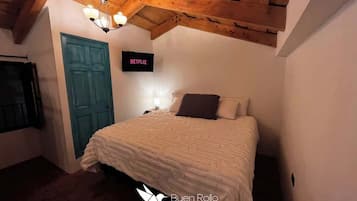 1 camera, una scrivania, ferro/asse da stiro, Wi-Fi gratuito