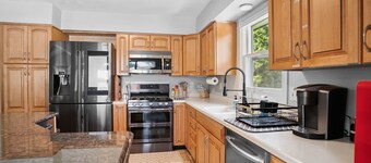4-bedroom house in marvelous Mounds View with WiFi, AC