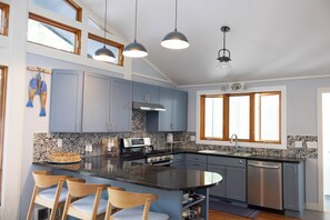 Microwave, oven, stovetop, dishwasher - Luxury Home with Lakefront Sunsets and Gorgeous Views close to Ithaca (Lansing)