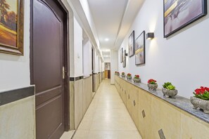 Lobby - Fabexpress Ab Merdian (Coimbatore)