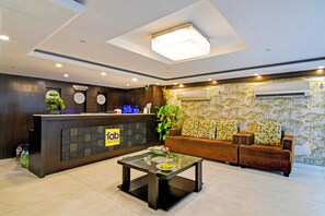 Reception - Fabhotel Sonargaon (Kolkata)