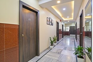 Lobby - Fabhotel Sonargaon (Kolkata)