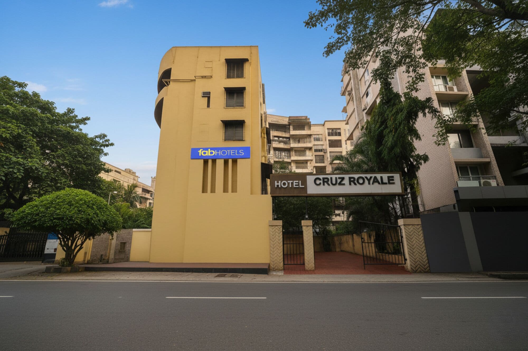 Foto - FabHotel Cruz Royale - Nr- Bandra West