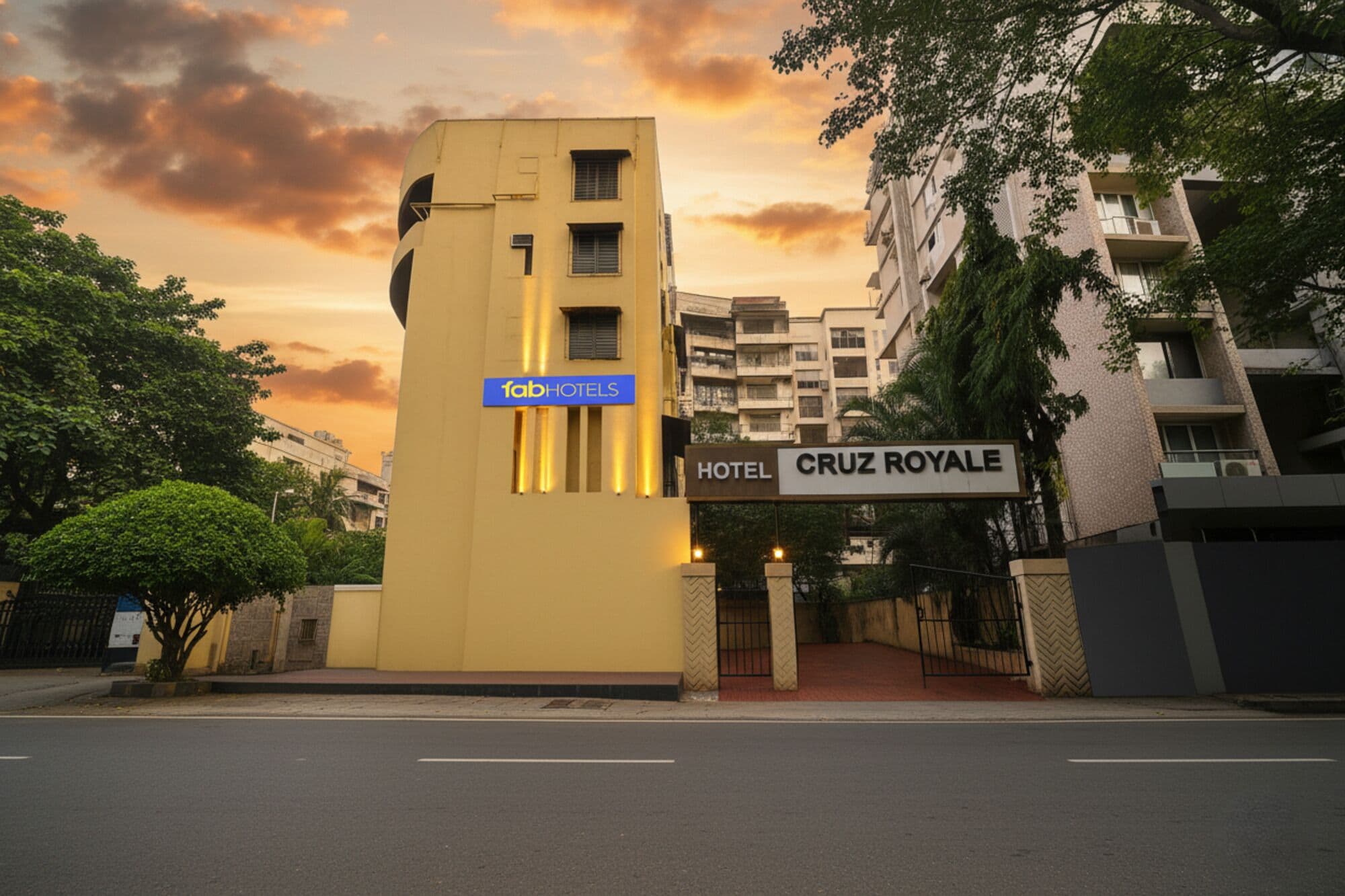 Foto - FabHotel Cruz Royale - Nr- Bandra West