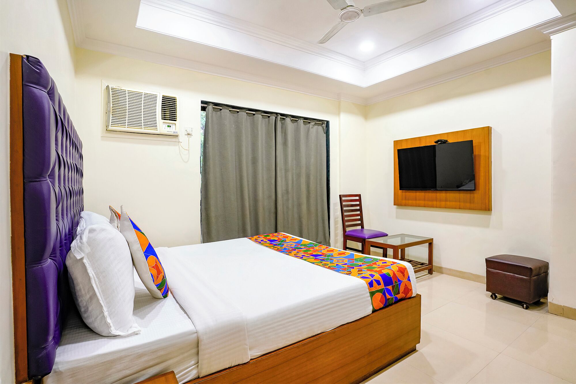 Foto - FabHotel Cruz Royale - Nr- Bandra West