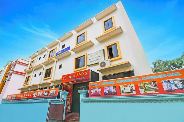 Exterior - Fabhotel Anxx (Bhubaneshwar)