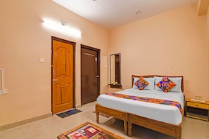 Premium Room | Egyptian cotton sheets, premium bedding, in-room safe, free WiFi