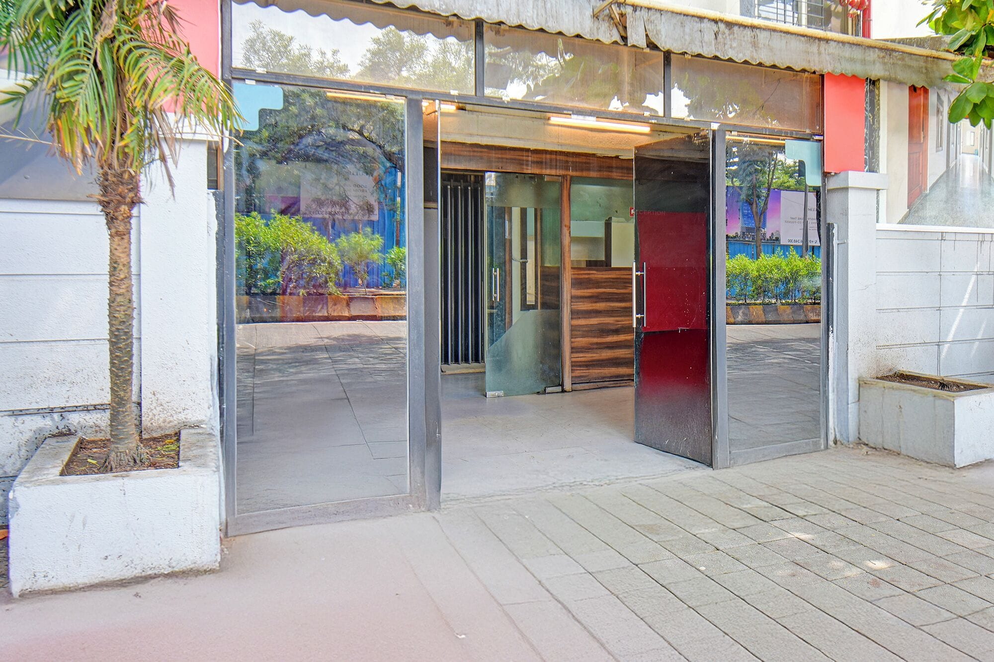 Entrada de la propiedad