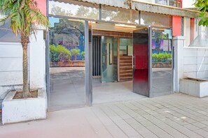 Property entrance - Fabhotel Sai Inn (Pune)