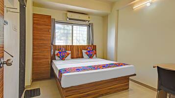 Deluxe-værelse | Egyptiske bomuldslagner, premium-sengetøj, pengeskab på værelset