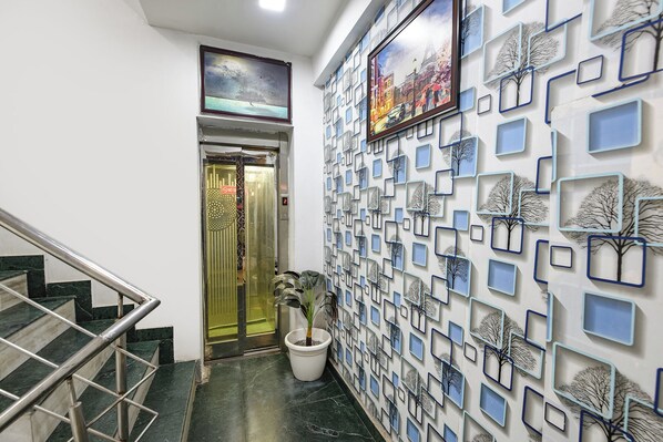 Elevator