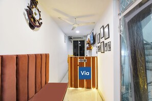 Reception - Fabhotel Blu Lagoon Inn (New Delhi)