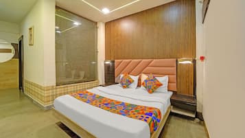 Deluxe Room | Egyptian cotton sheets, premium bedding, in-room safe, free WiFi